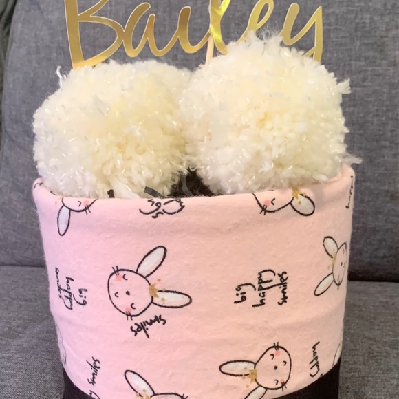 Bunny receiving blanket cake - Picture 4 of 5